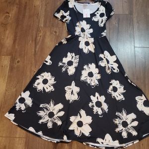 NWT- black and cream floral riley dress